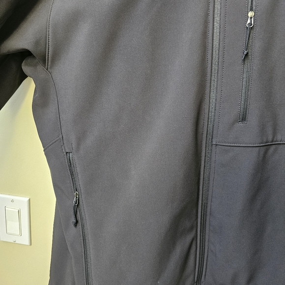New, unworn North Face jacket - Picture 2 of 8